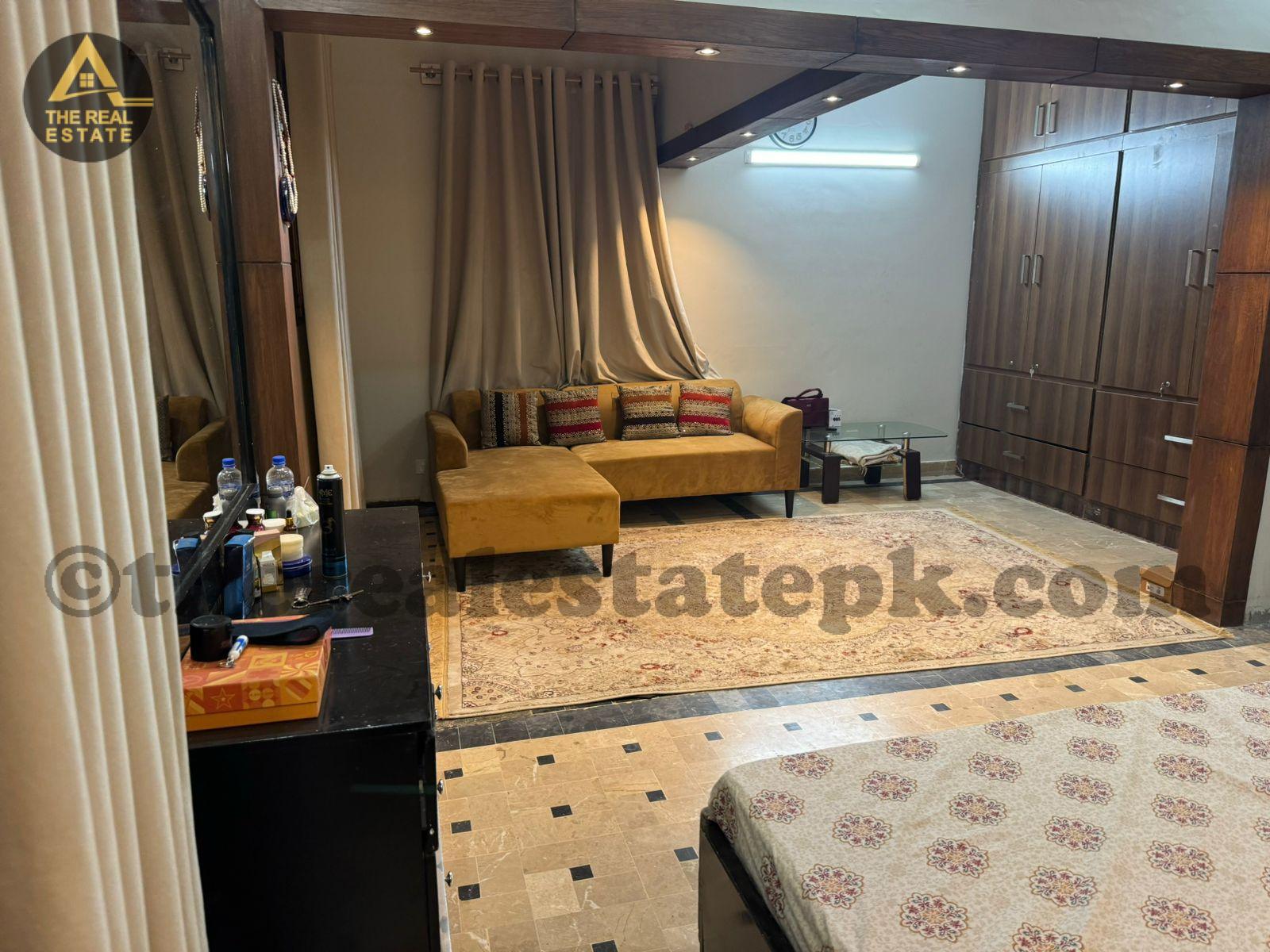 Ground plus one house in Scheme 33 drawing room