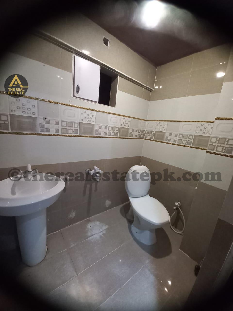 west open corner flat in gulistan e jauhar washroom