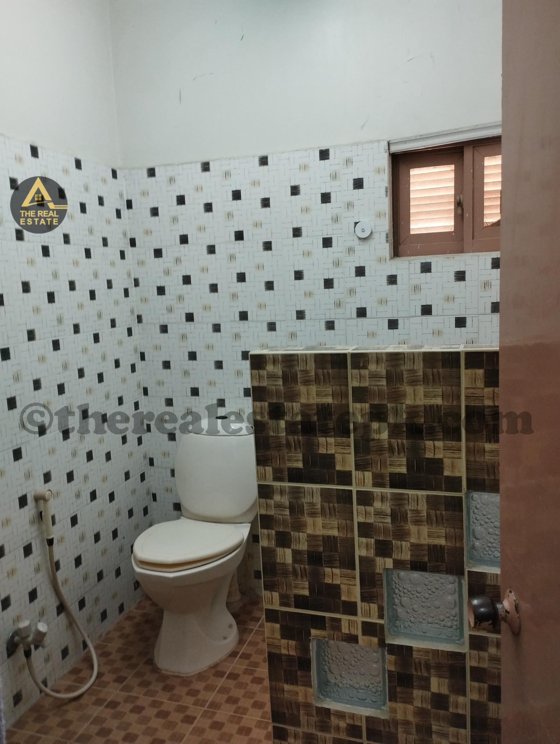 spacious drawing room in Gulshan-e-Iqbal house