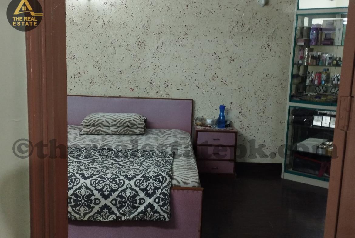 spacious drawing room in Gulshan-e-Iqbal house