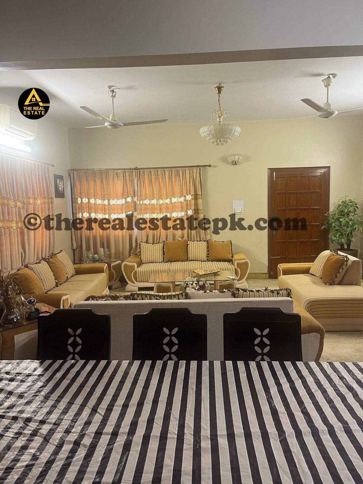 400 Yards House for Sale Gulshan-e-Iqbal exterior view