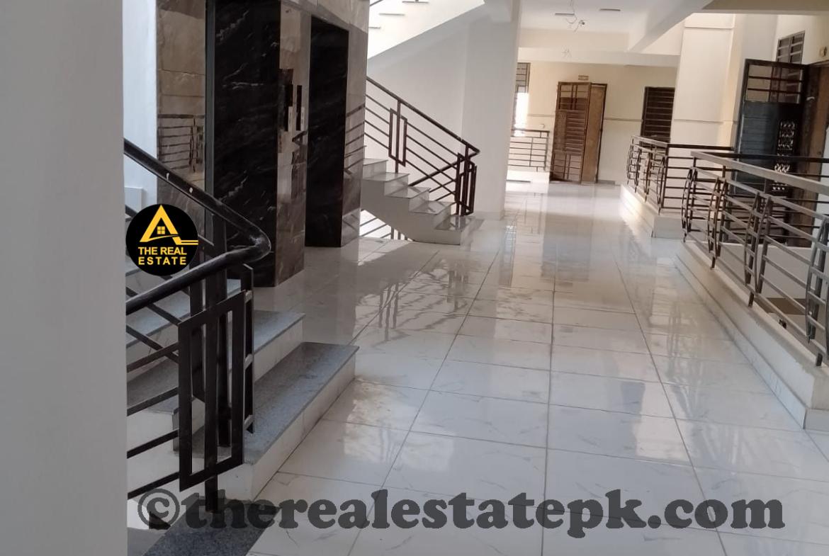 Kings Presidency lounge