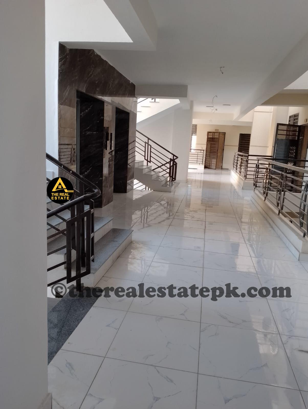 Kings Presidency lounge