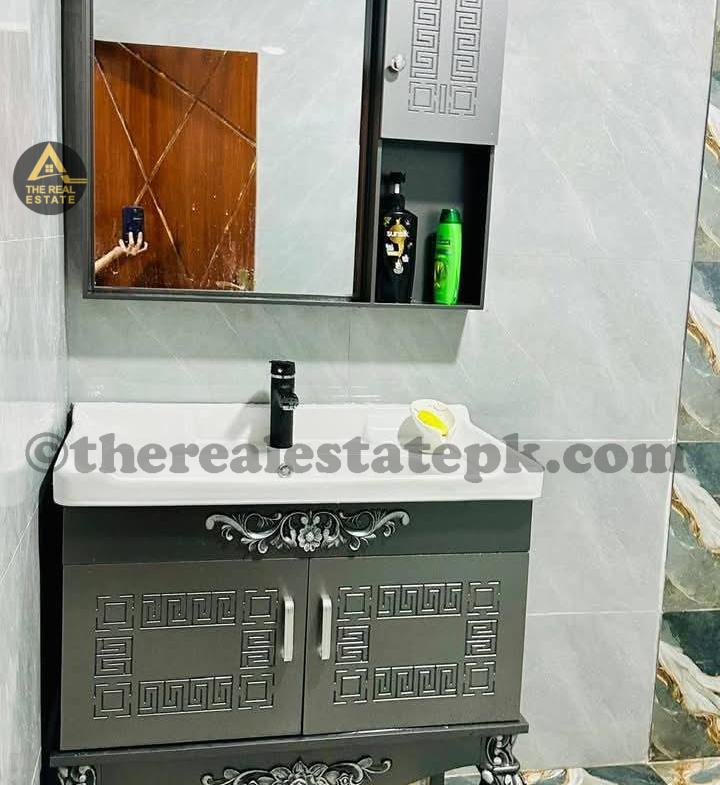 2nd Floor Portion with Roof Johar Karachi