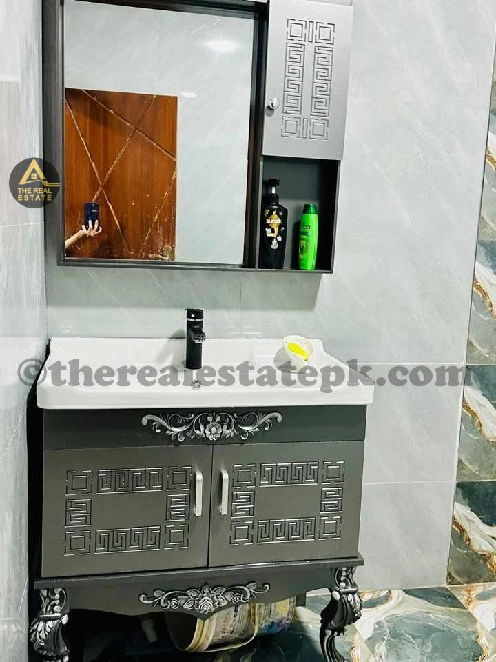 2nd Floor Portion with Roof Johar Karachi