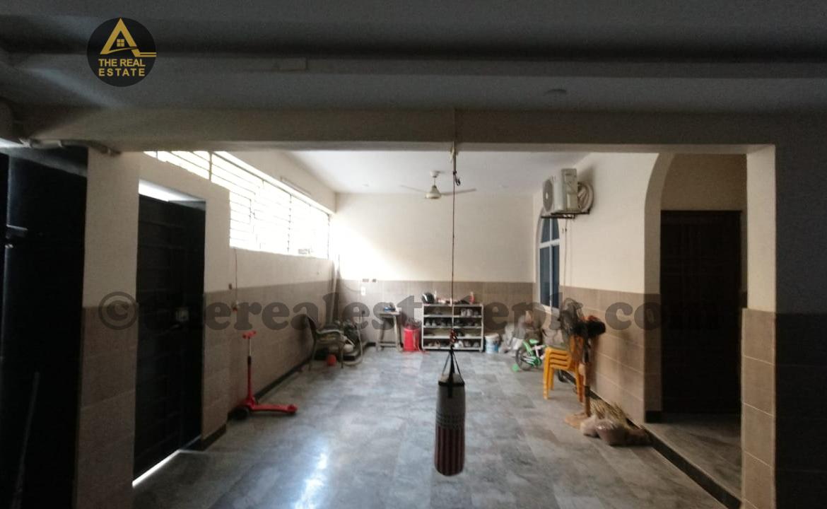 Front view of 200 Sq. Yards independent house for sale in Gulshan-e-Iqbal Block 13D-2, Karachi