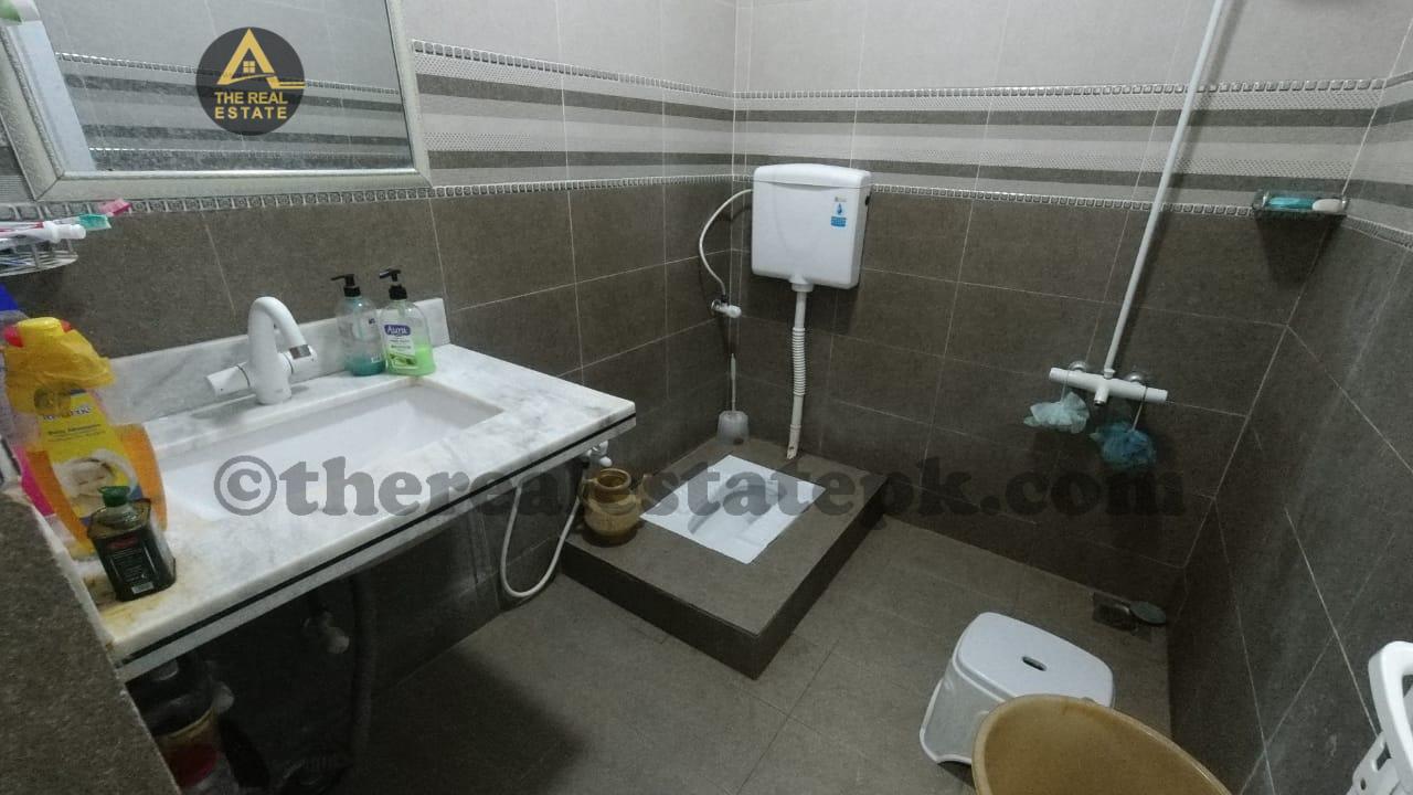 Spacious lounge area of 200 yards house in Gulshan-e-Iqbal