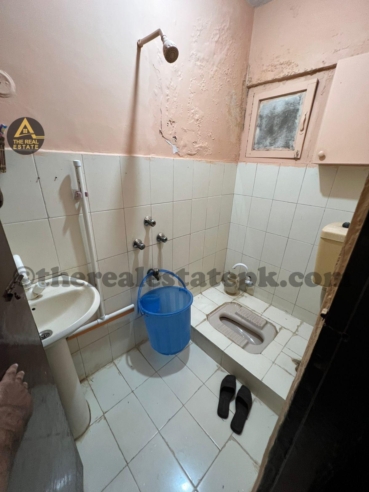 3 bed flat for sale in Haroon Royal City Karachi